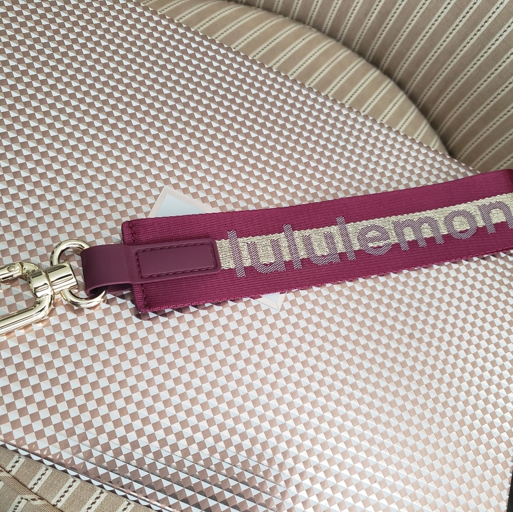 Lululemon Never Lost Keychain